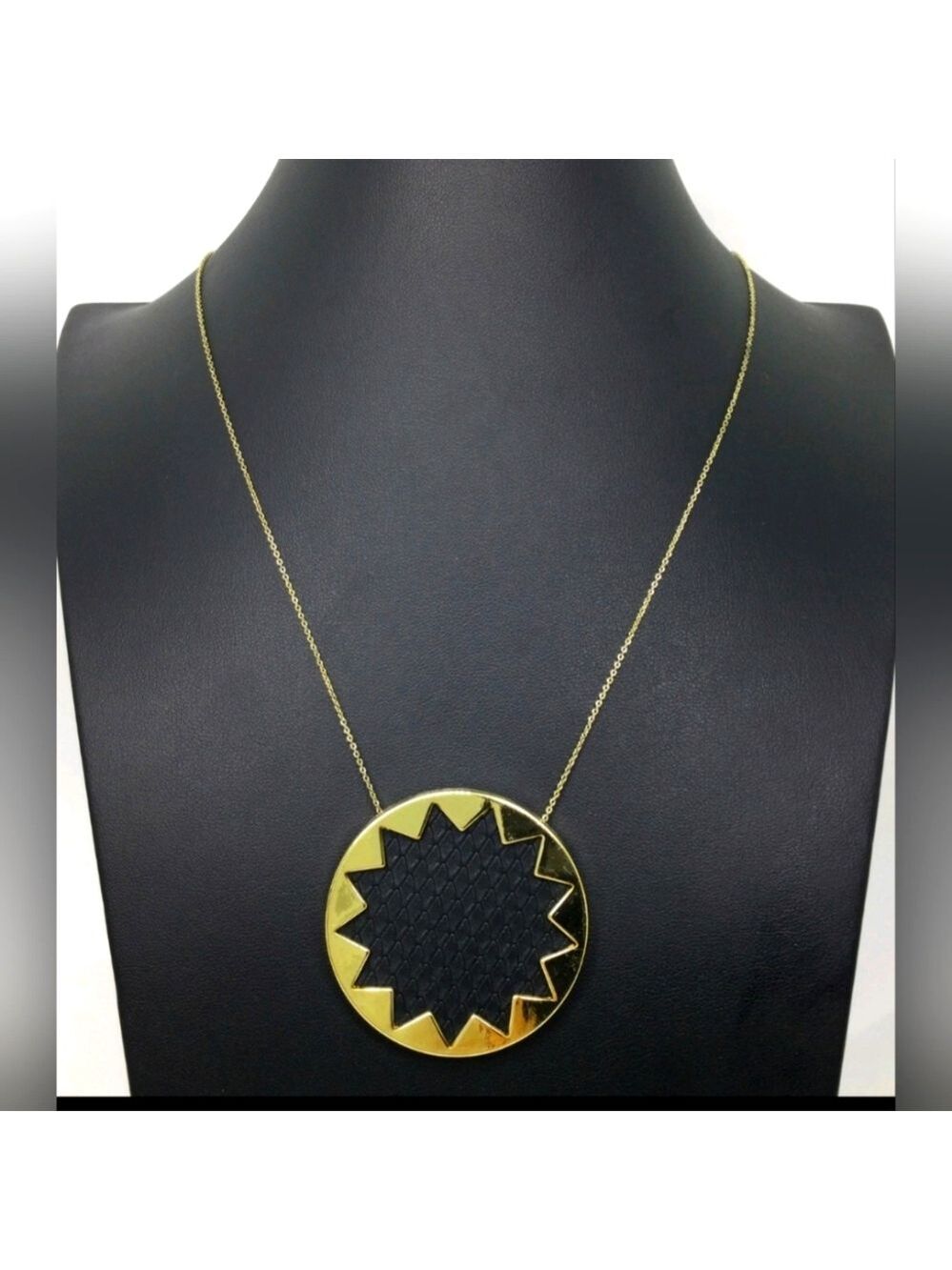 House of Harlow Black Leather Starburst Necklace 29" EUC